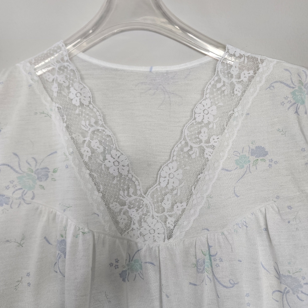 Vintage Granny Nighty Baby Blue Floral White Lace Trim Nightgown - Picture 5 of 6